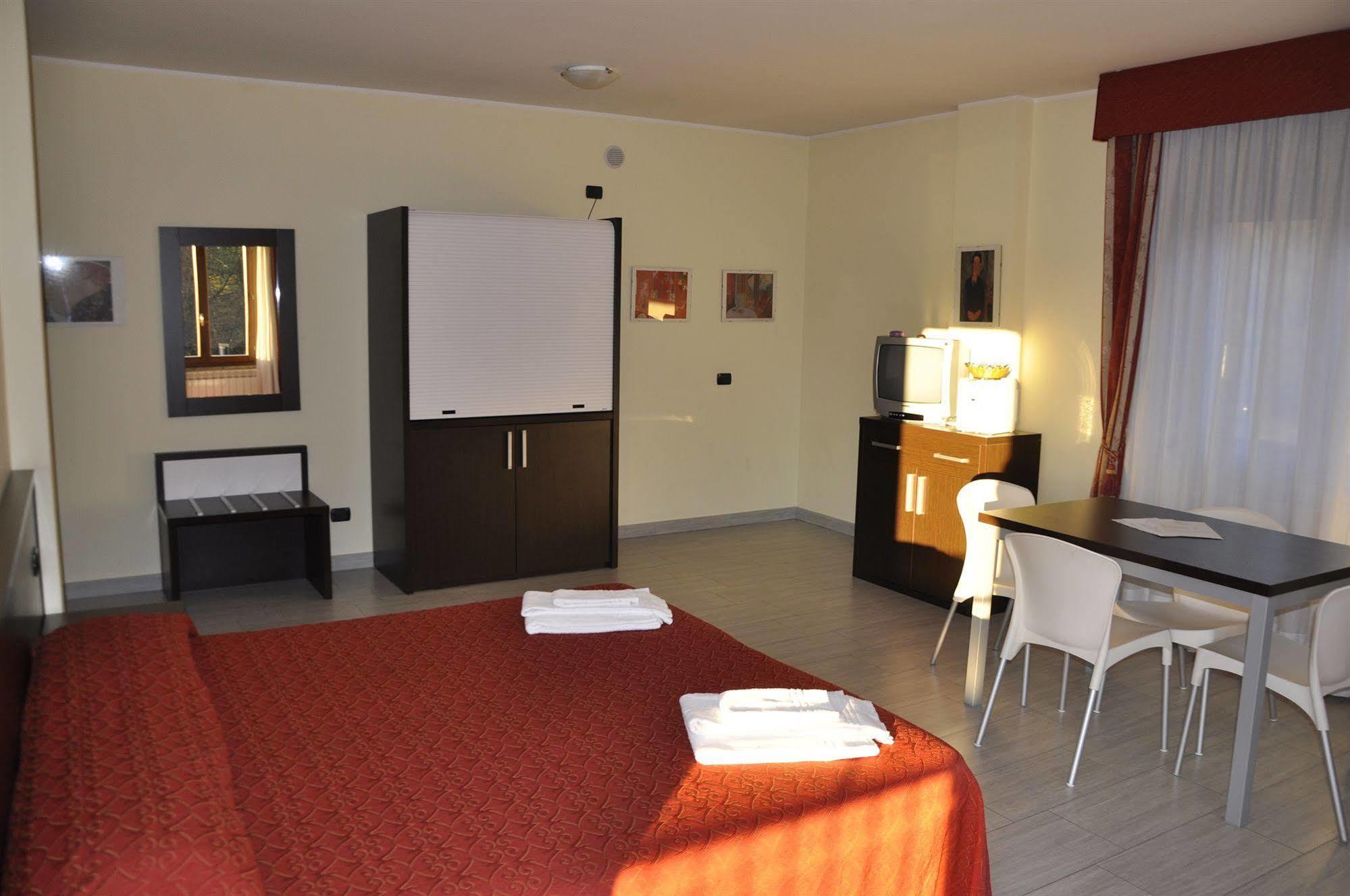 Residence San Prospero การ์บาญาเต มิลาเนเซ ภายนอก รูปภาพ